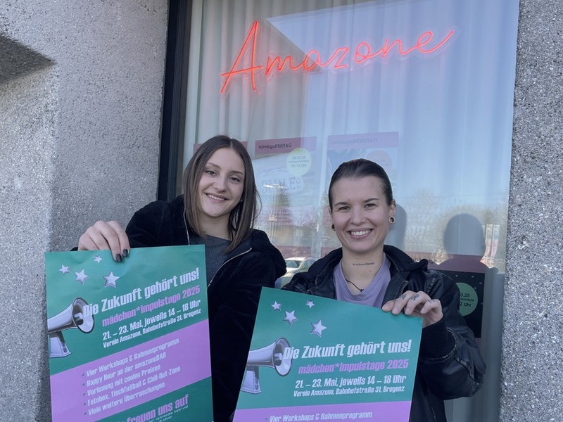 Die 24. mädchen*impulstage laden mit einem Mix aus Informationen und Spaß nach Bregenz ein. Im Bild: Helena (links) und Simona (rechts).
Die Zukunft gehört uns!